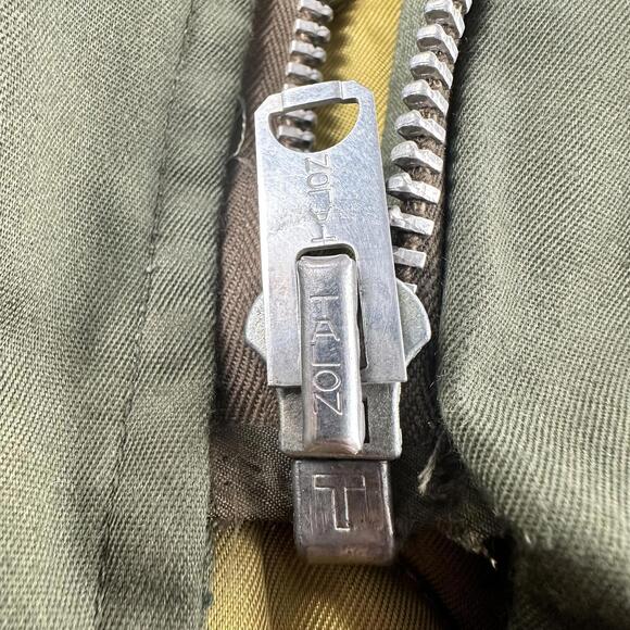 VTG LL Bean Field Jacket Men 44 Army Green Parka 50's 60's Quilt Lined Talon - Picture 10 of 10